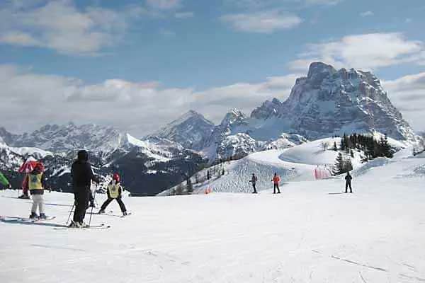 Civetta Snowpark: Niezapomniane wrażenia dla snowboardzistów w Dolomitach