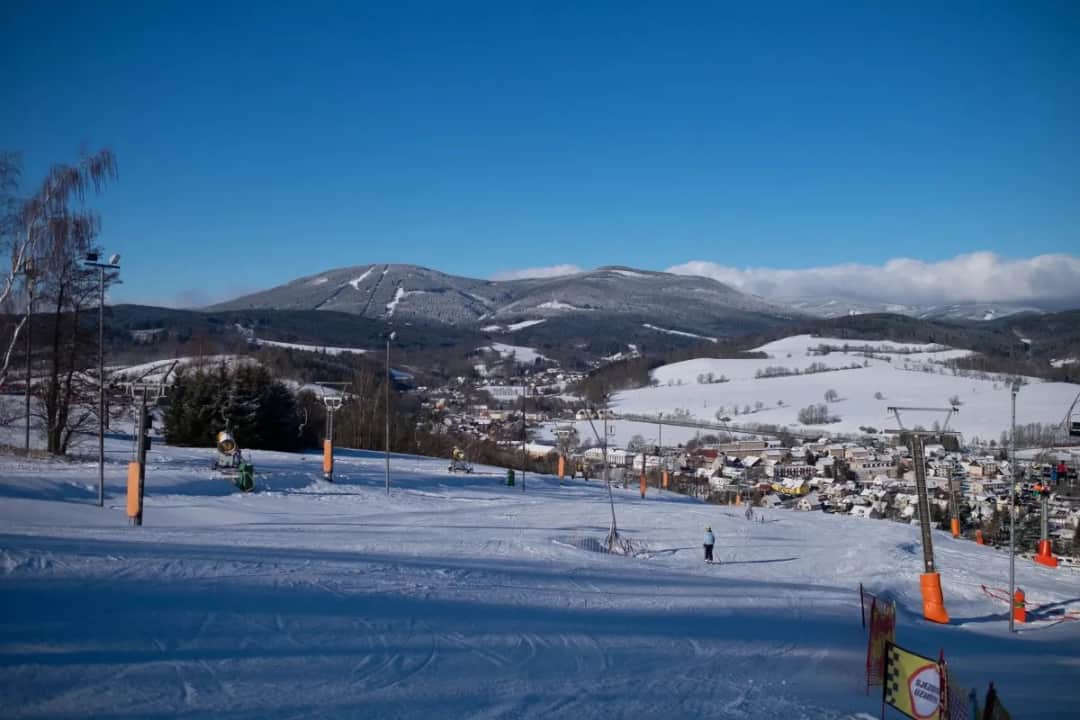 Mladé Buky Snowpark: najlepsze miejsce na freestyle i snowboard w Polsce
