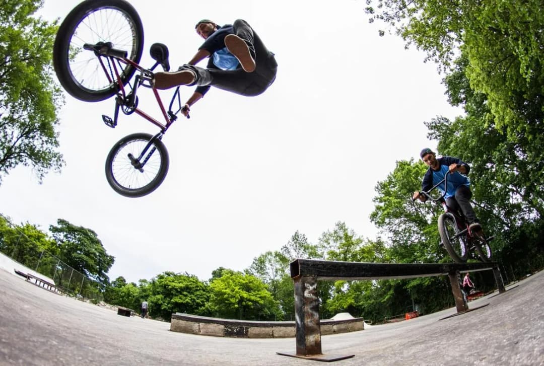 Skatepark Bydgoszcz - najlepsze miejsca do jazdy na deskorolce i BMX