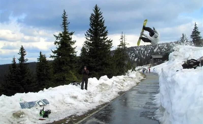 Najlepsze miejsca na snowboard w Czechach - odkryj swoje ulubione trasy