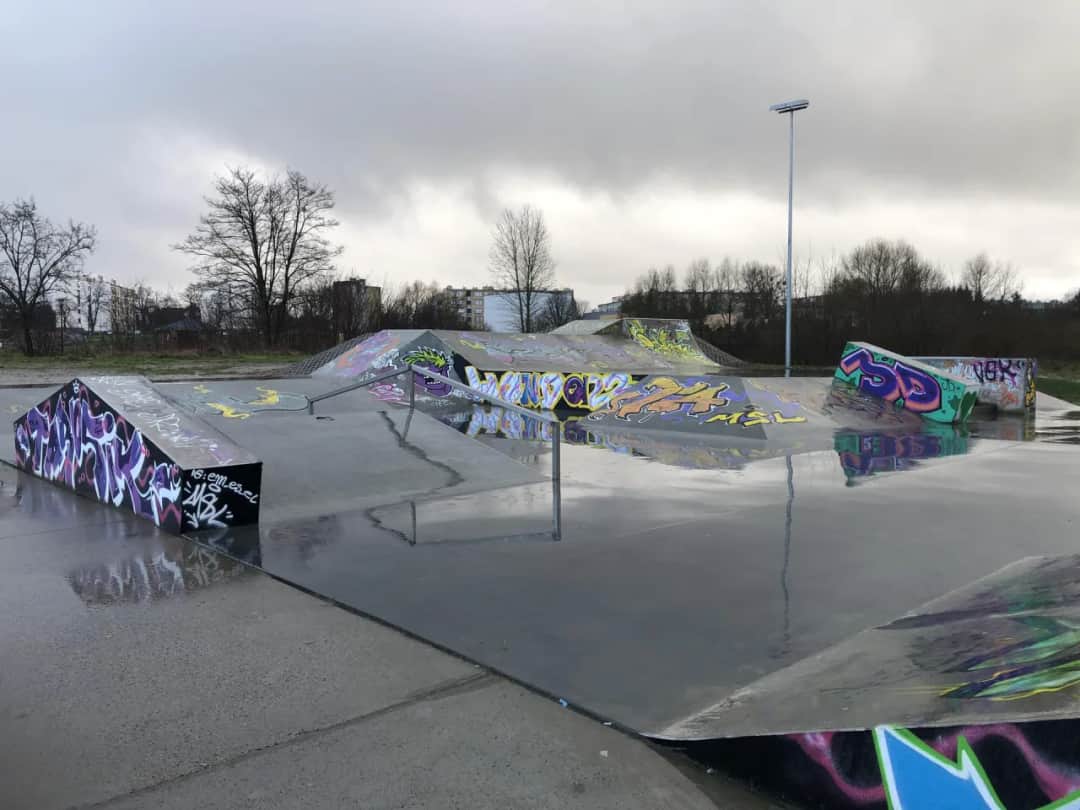 Skatepark Szczecinek - idealne miejsce dla miłośników sportów ekstremalnych