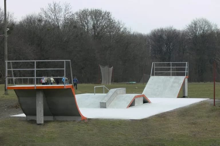 Radom skatepark - najlepsze miejsce na jazdę i rozwój umiejętności Radom skatepark - najlepsze miejsce na jazdę i rozwój umiejętności
