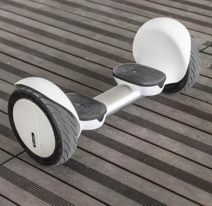 Deskorolka elektryczna czy warto? Odkryj zalety i wady wyboru