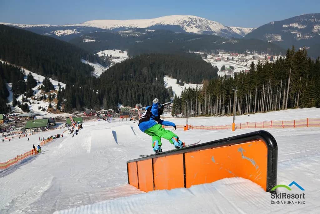 Janskie Łaznie Snowpark - idealne warunki narciarskie i atrakcje
